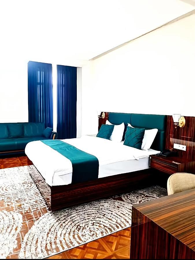 Hotel Ayni دوشانبي المظهر الخارجي الصورة