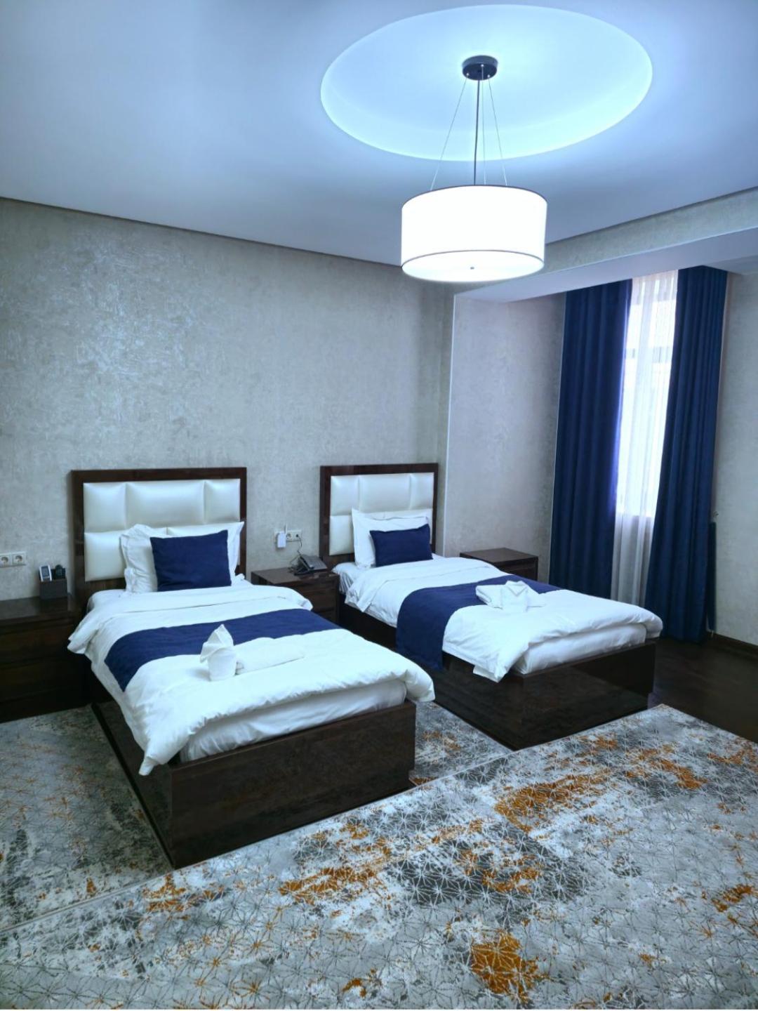 Hotel Ayni دوشانبي الغرفة الصورة